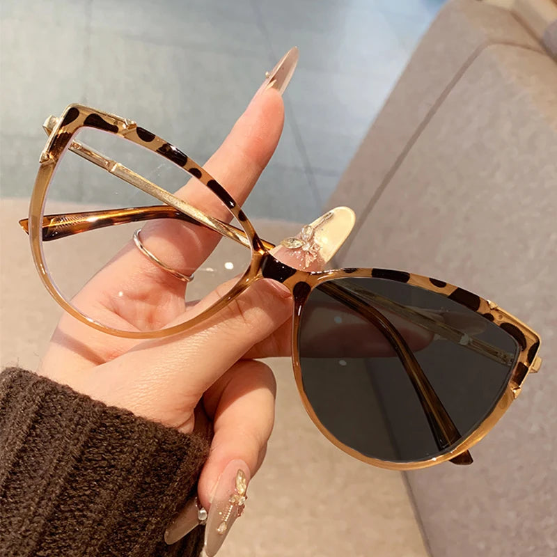 Photosensitive Color Change Fashion Casual Men And Women Same Style Optical Frame Trendy Simple And Versatile Frame 8809